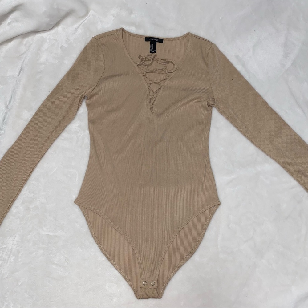 LACED UP LONG SLEEVE BODYSUIT
